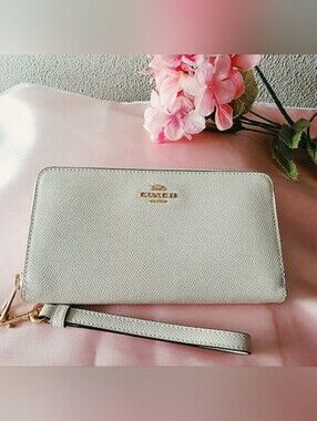 Coach chalk White   Long Zip Around Accordion Wallet /Wristlet.  Price  Firm